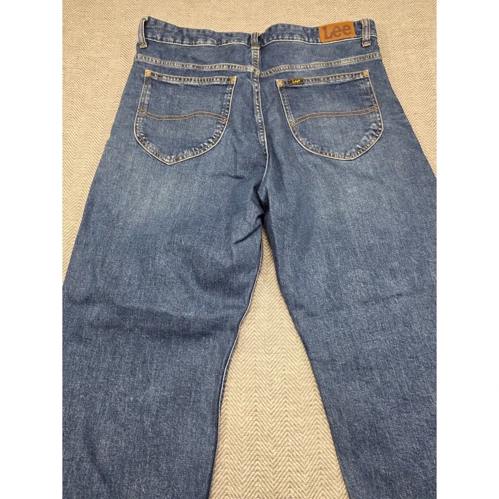 Lee straight inseam iconic